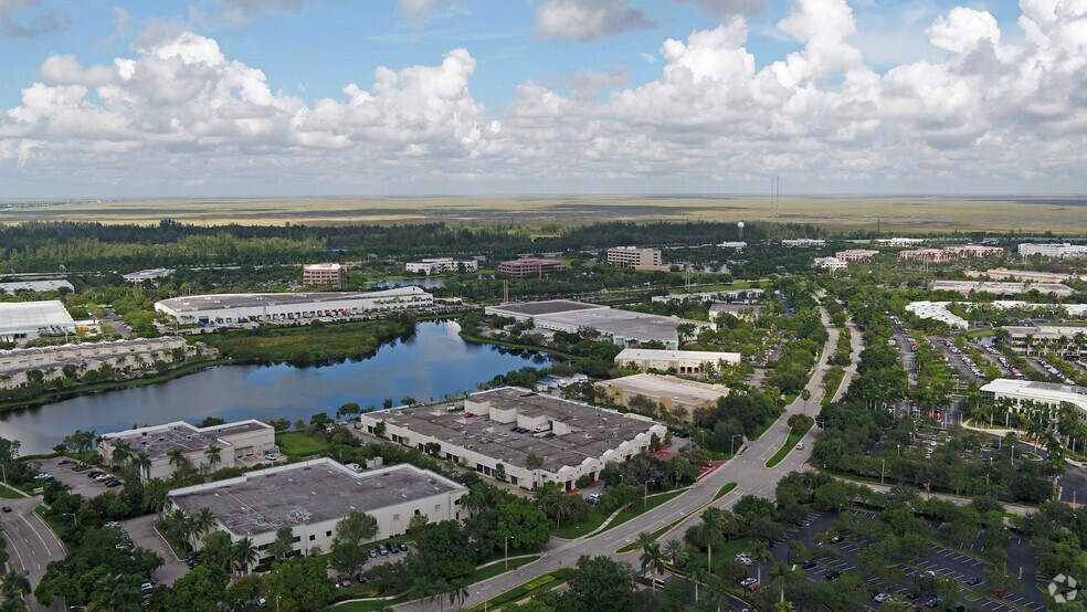 More Photos Of 1101-1197 Sawgrass Corporate Pky, Sunrise Light Manufacturing For Lease