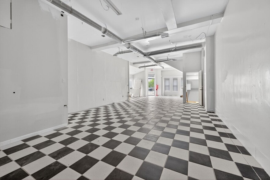 More Photos Of 1601 Montello Ave NE, Washington Storefront For Lease