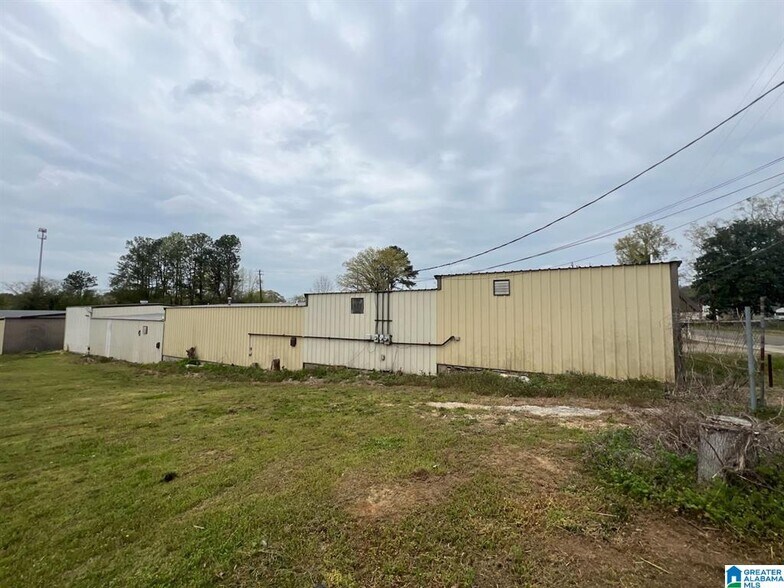 More Photos Of 102 Pine Ave, Hueytown Industrial For Sale