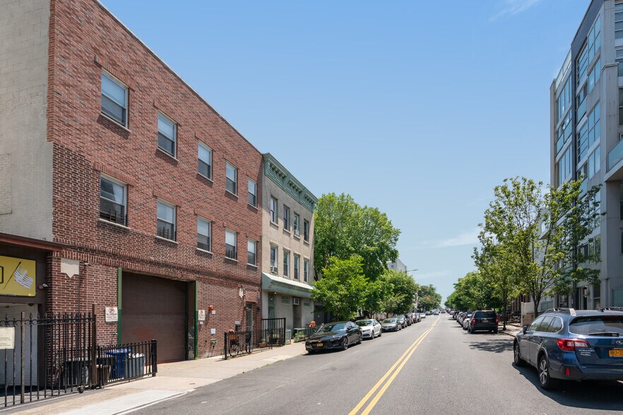 More Photos Of 281 20th St, Brooklyn Office Residential For Lease