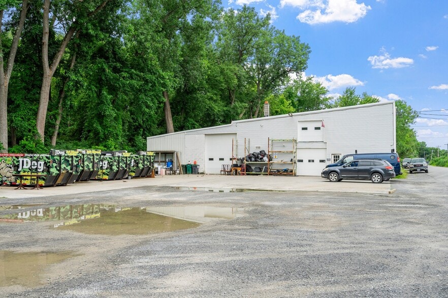 More Photos Of 398 Anthony St, Schenectady Warehouse For Sale