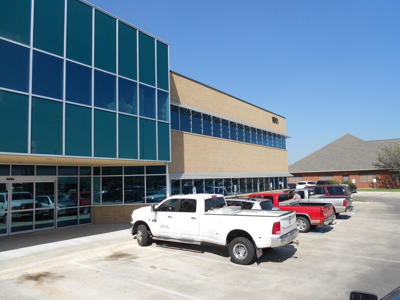 More Photos Of 1651 Rock Prairie Rd, College Station Medical For Lease
