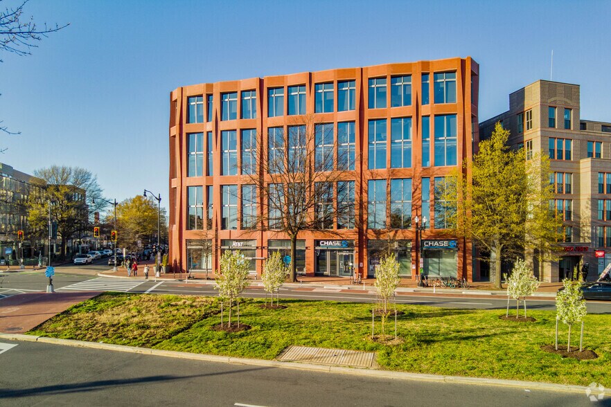 More Photos Of 700 Pennsylvania Ave SE, Washington Office For Lease