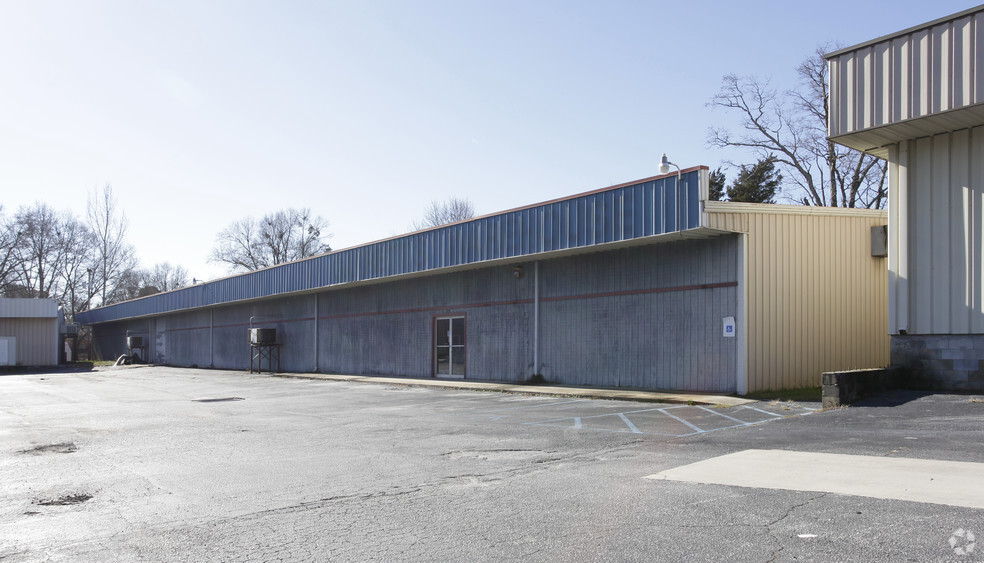 Primary Photo Of 807 Liberty Dr, Easley Warehouse For Lease