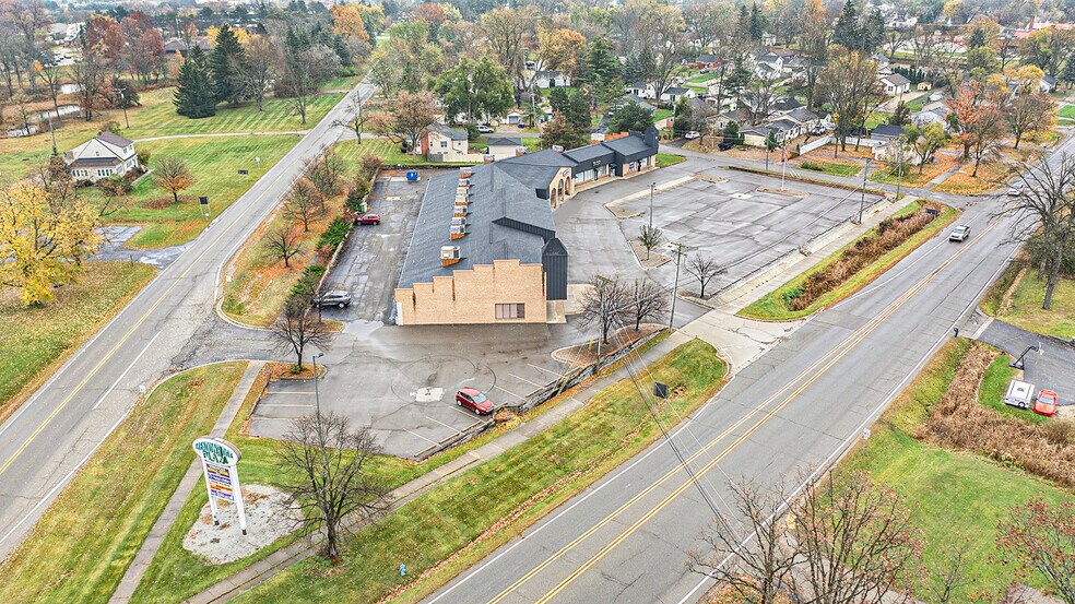 More Photos Of 1400 Scott Lake Rd, Waterford Office For Lease