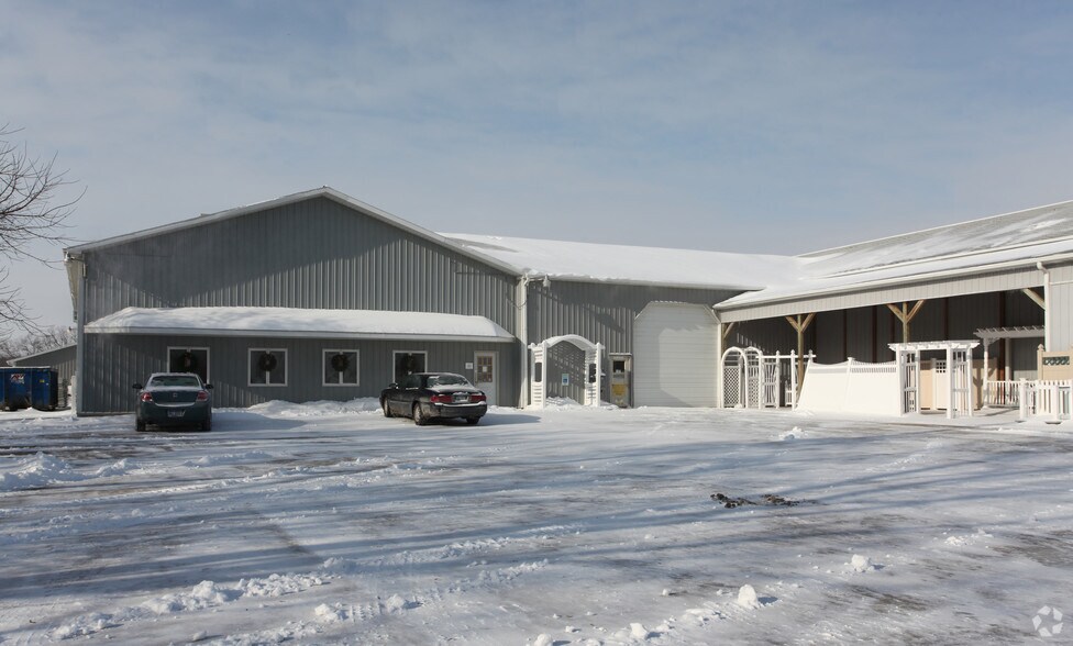 More Photos Of 5260 S Clinton Trl, Eaton Rapids Manufacturing For Lease