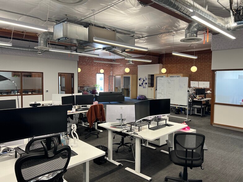 More Photos Of 1699 W Grand Ave, Oakland Office For Lease