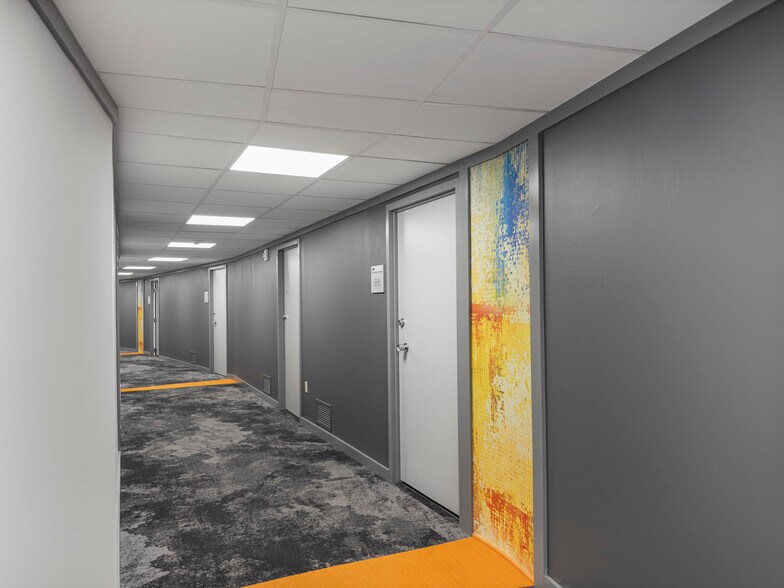 More Photos Of 261 Old York Rd, Jenkintown Medical For Lease