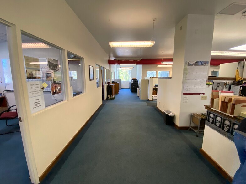 More Photos Of 501 Robb St, McKees Rocks Warehouse For Sale