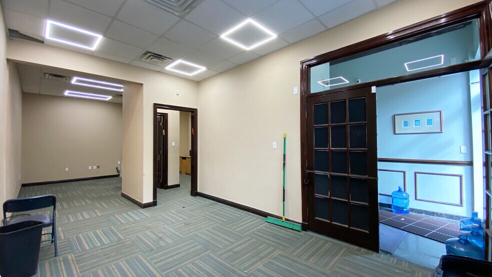 More Photos Of , Brooklyn Unknown For Sale