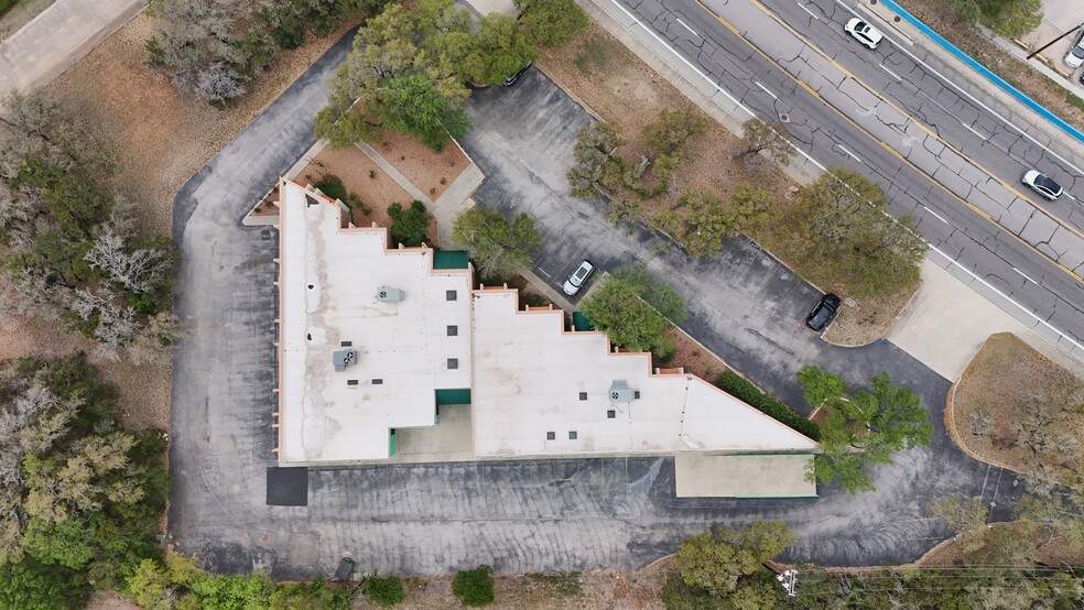 More Photos Of 16410 Blanco Rd, San Antonio Office For Lease