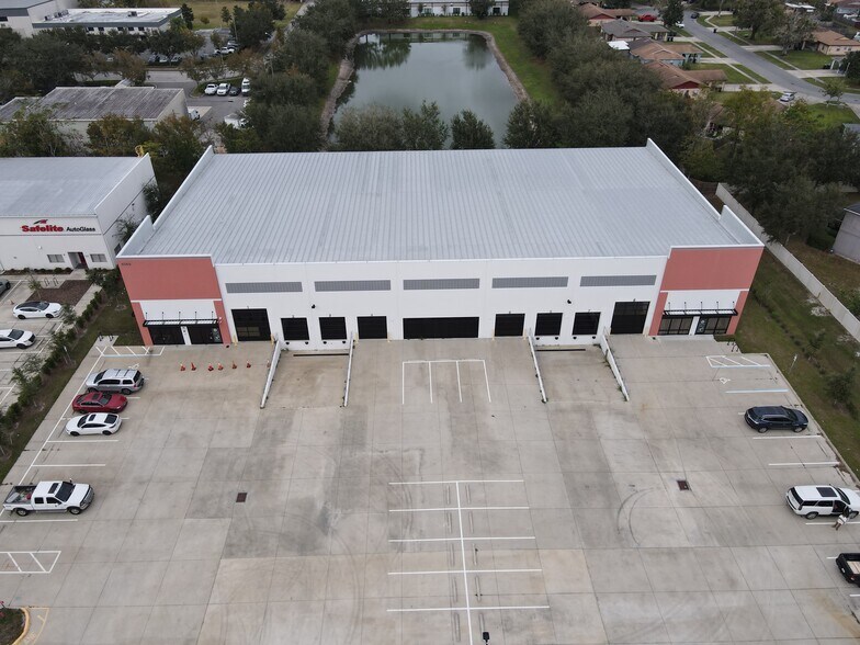 More Photos Of 6769 Curtis St, Orlando Warehouse For Lease