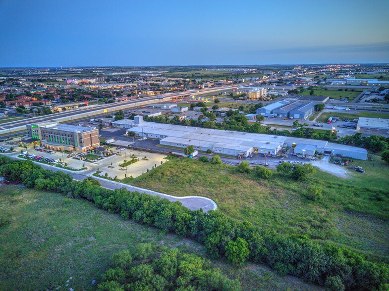 More Photos Of 1942 S Interstate 35, San Marcos Warehouse For Sale