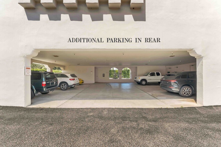 More Photos Of 504 W Pueblo St, Santa Barbara Medical For Sale