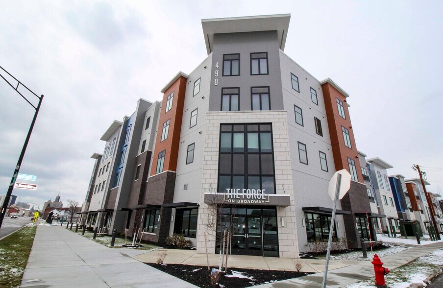 More Photos Of 490 Broadway St, Buffalo Apartments For Lease