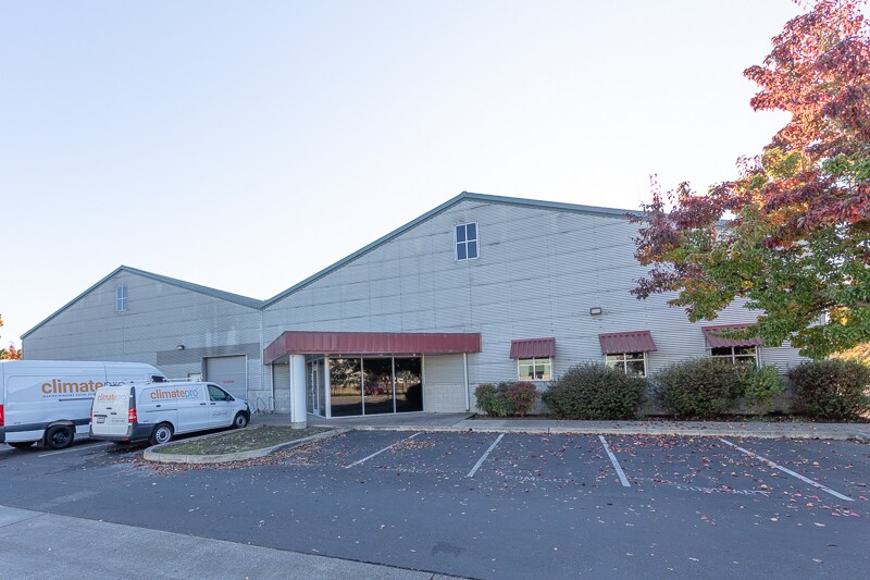 More Photos Of 368 Blodgett St, Cotati Warehouse For Lease