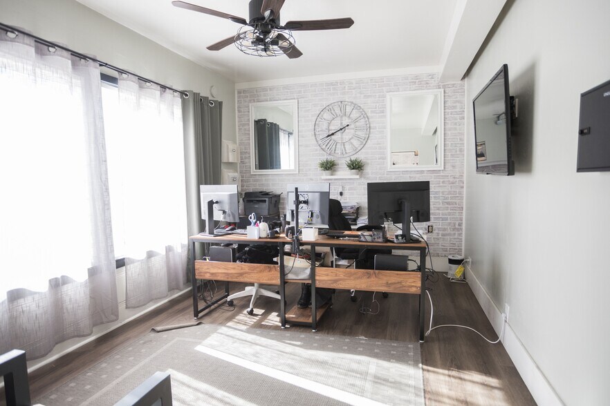 More Photos Of 41312 Big Bear Blvd, Big Bear Lake General Retail For Sale