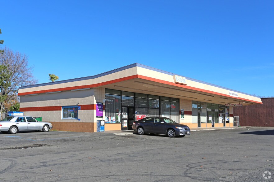 Primary Photo Of 2847-2853 Bradshaw Rd, Sacramento General Retail For Lease