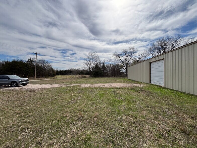 More Photos Of 8290 Centennial Farms Dr, Coyle Warehouse For Sale