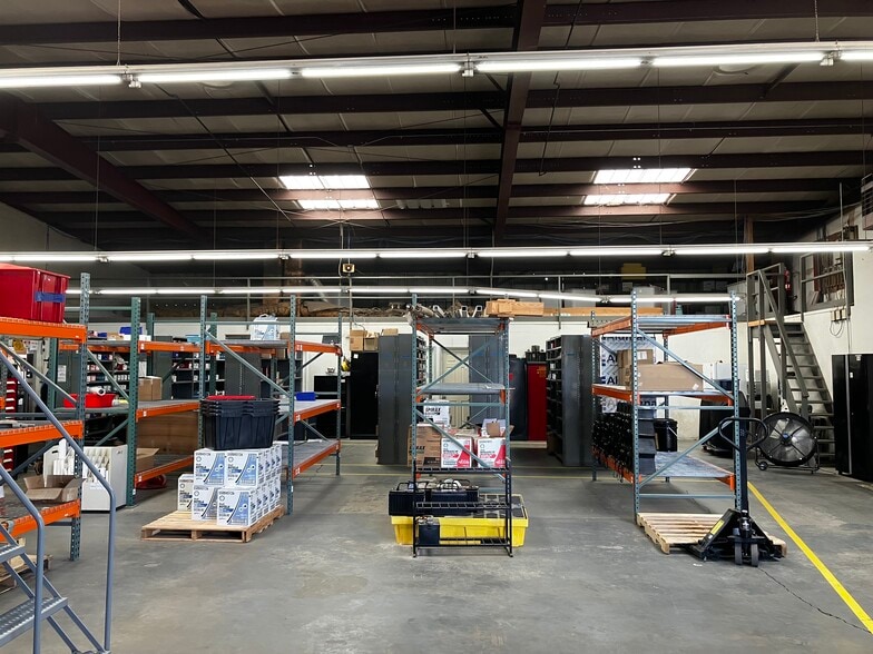 More Photos Of 4500 State Rd, Bakersfield Warehouse For Lease