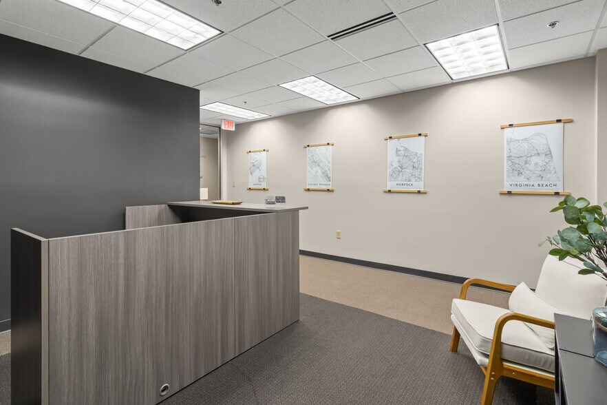 More Photos Of 192 ballard Ct, Virginia Beach Office For Lease