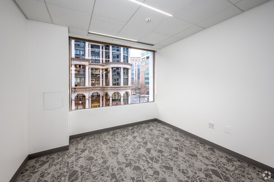 More Photos Of 1156 15th St NW, Washington Office For Lease