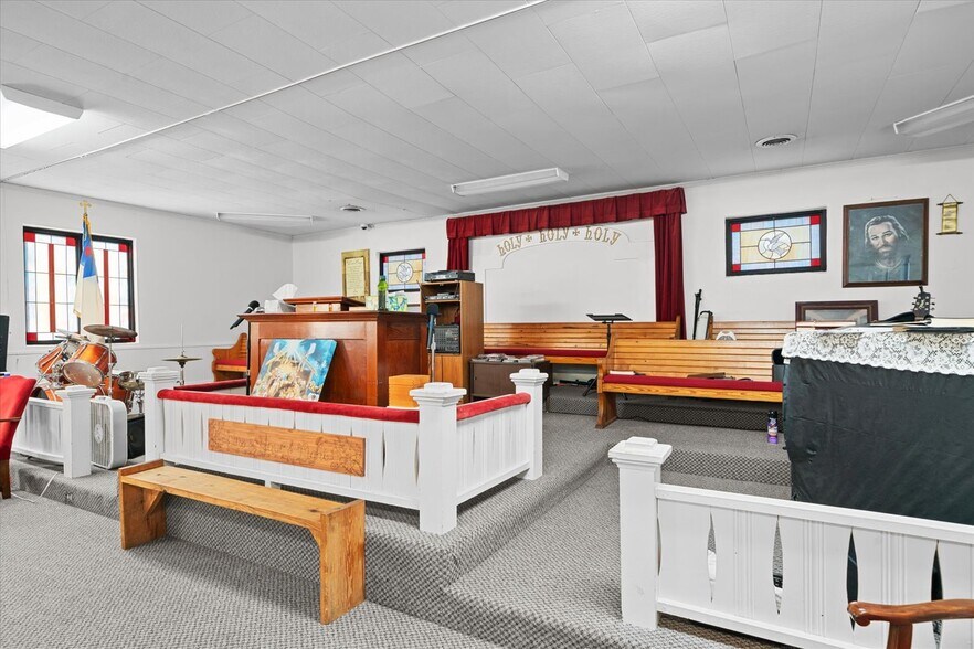 More Photos Of 123 Bethel Church Rd NE, Dalton Religious Facility For Sale