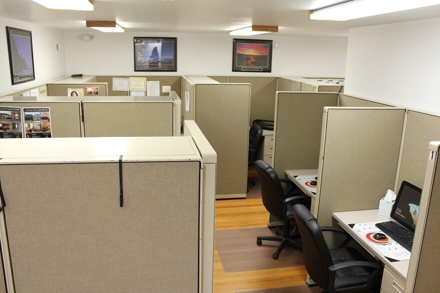 More Photos Of 531 Williamstown Rd, Sicklerville Medical For Sale