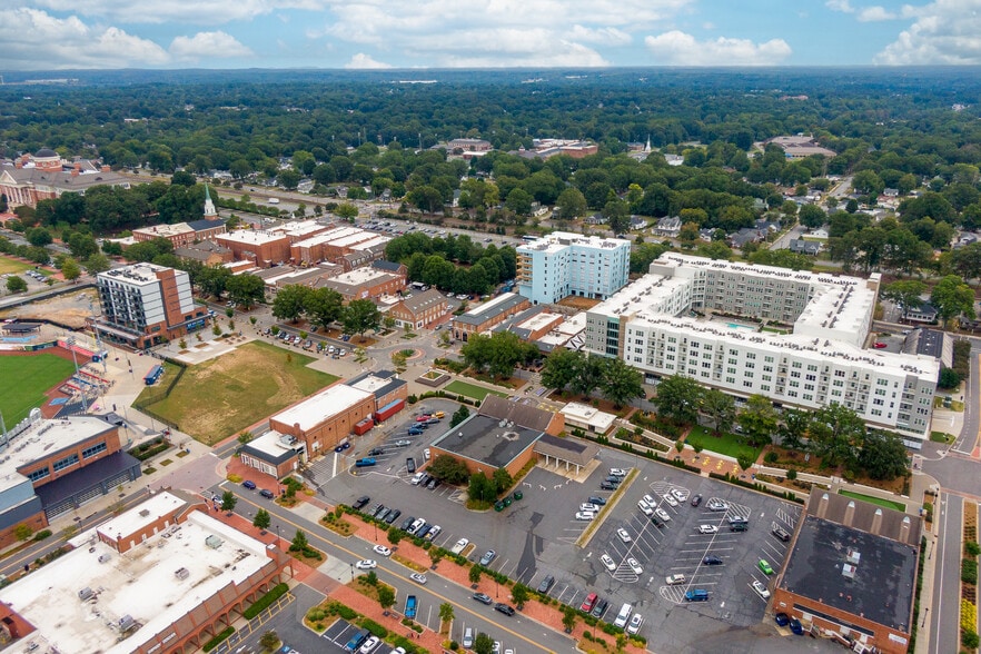 More Photos Of 2306 S Cannon Blvd, Kannapolis Office Residential For Sale