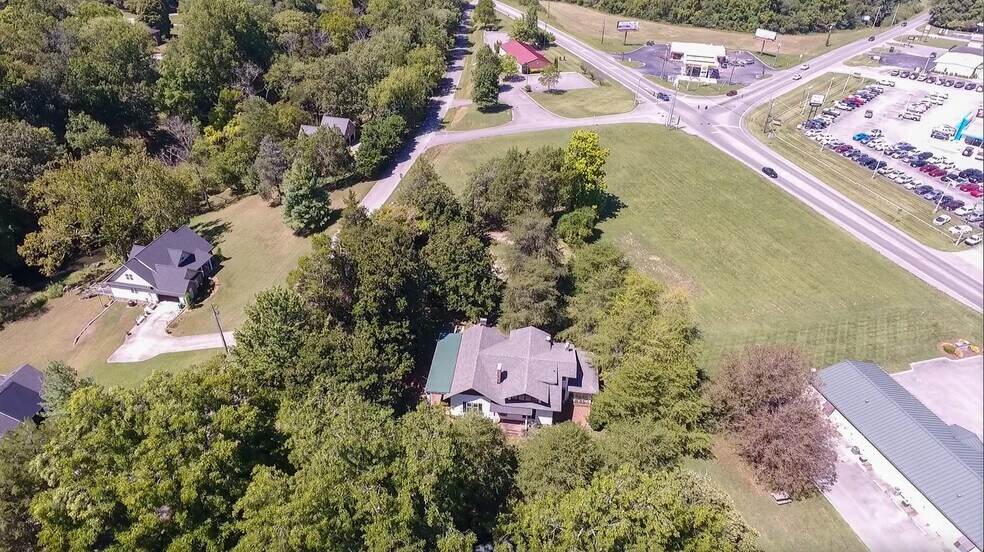More Photos Of 219 Old Mill Rd, Winchester Office For Sale