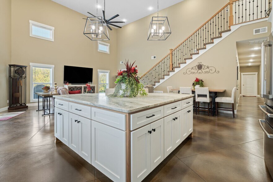 More Photos Of 201 Graves Rd, Goodlettsville Office For Sale