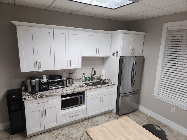 More Photos Of 3 Harvard Cir, West Palm Beach Office For Lease