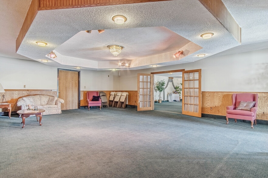 More Photos Of 17321 Old Rome State Rd, Watertown Funeral Home For Sale
