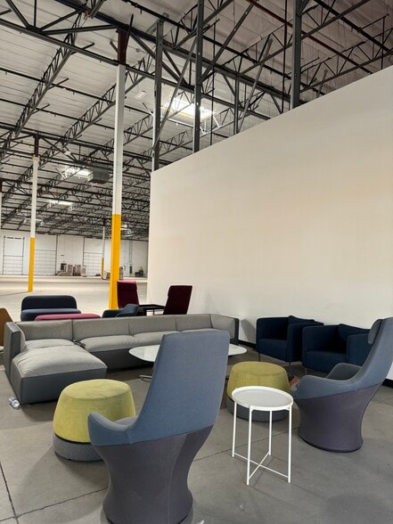 More Photos Of 2115 S 11th Ave, Phoenix Warehouse For Lease