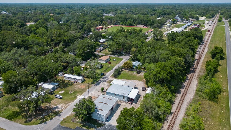 More Photos Of 507 SE 6th St, Williston Self Storage For Sale