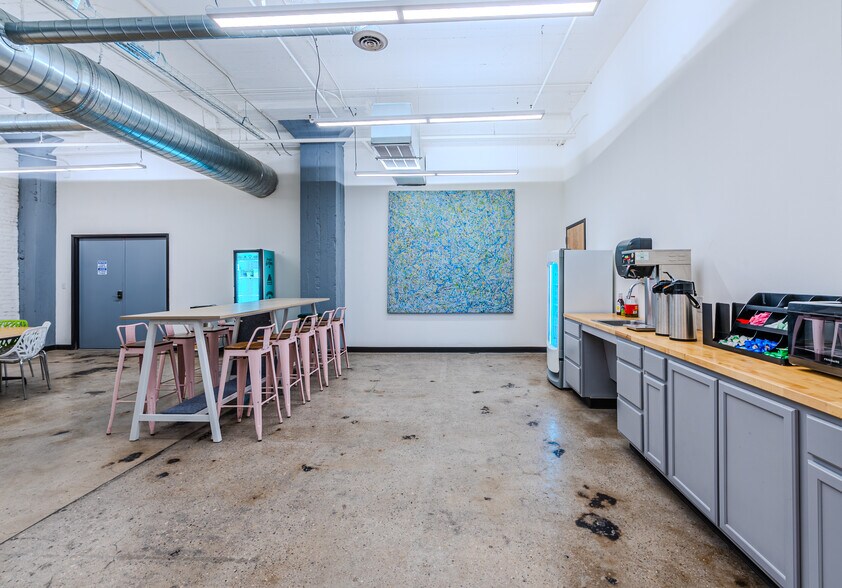 More Photos Of 1601 Magoffin Ave, El Paso Office Residential For Lease