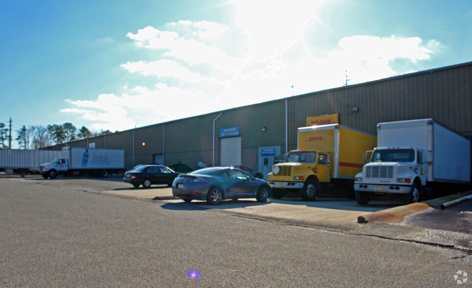 More Photos Of 651 S Mill Rd, Absecon Warehouse For Lease