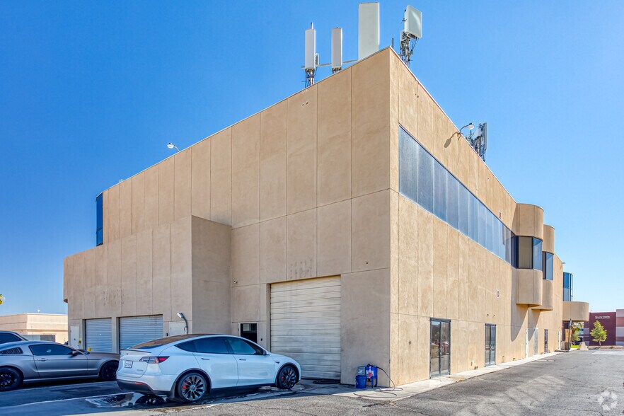 More Photos Of 6565 Spencer St, Las Vegas Medical For Lease