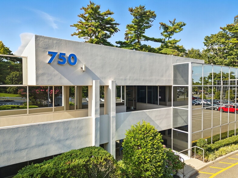 More Photos Of 700 Veterans Memorial Hwy, Hauppauge Unknown For Lease