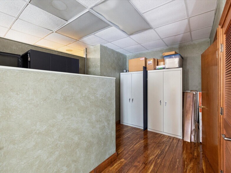 More Photos Of 2965 Roosevelt Blvd, Clearwater Office For Sale
