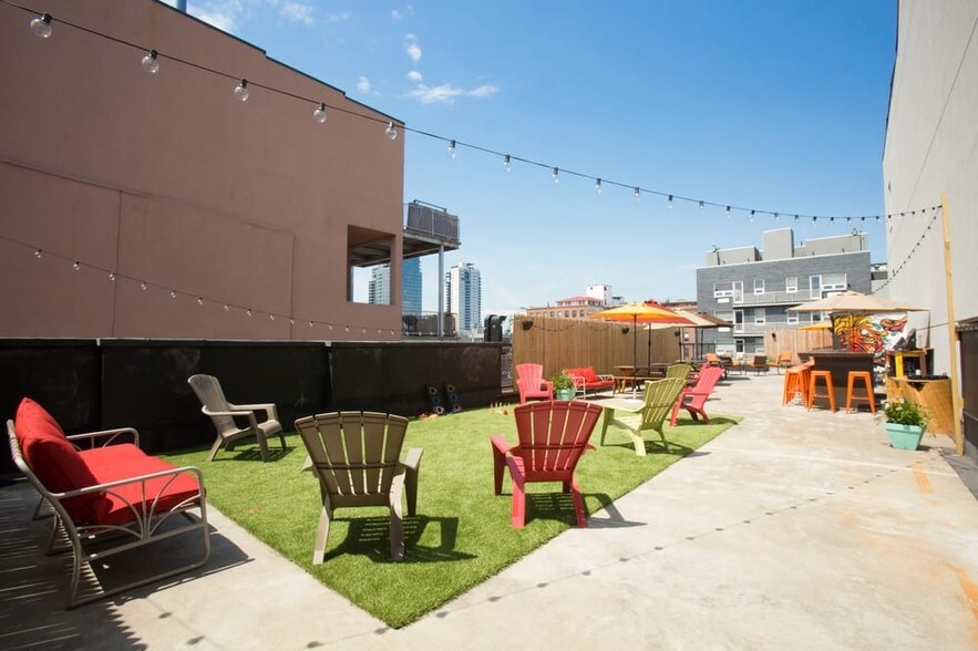 More Photos Of 134 Metropolitan Ave, Brooklyn Warehouse For Lease