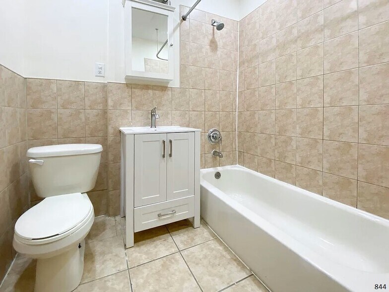 More Photos Of , Brooklyn General Retail For Sale