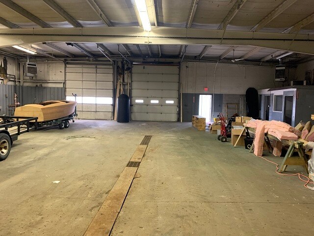 More Photos Of 702 N Cedar St, Kalkaska Freestanding For Sale