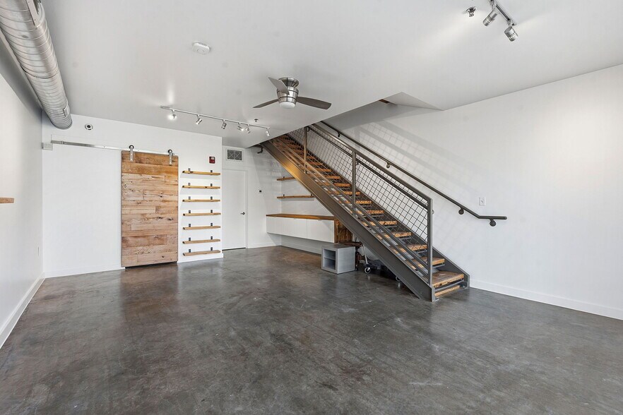 More Photos Of 1601 E Cesar Chavez St, Austin Multifamily For Sale