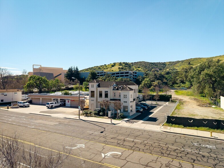 More Photos Of 1868 E Thousand Oaks Blvd, Thousand Oaks Medical For Sale