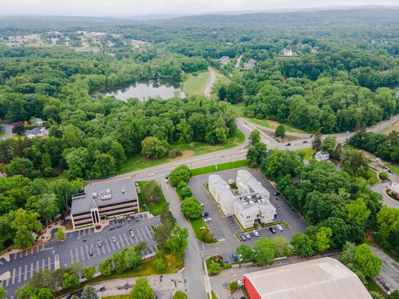 More Photos Of 860 Wyckoff Ave, Mahwah Medical For Lease