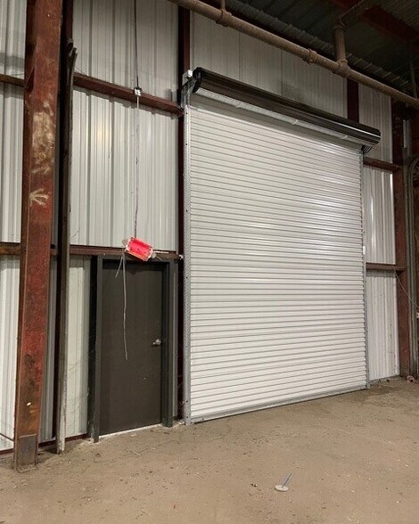 More Photos Of 11765 Darryl Dr, Baton Rouge Warehouse For Lease