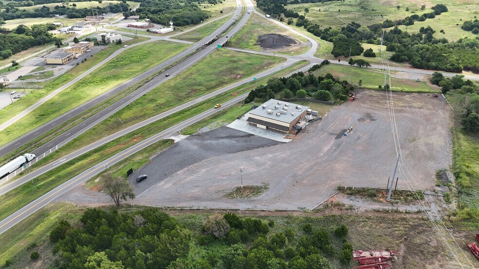 More Photos Of 23894 S Frontage Rd, Weatherford Bar For Sale