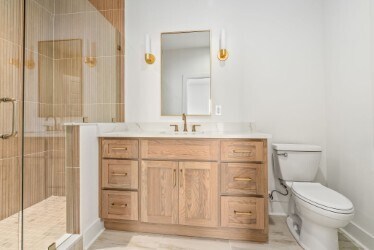 More Photos Of 580 Pride Ave, Auburn Specialty For Sale