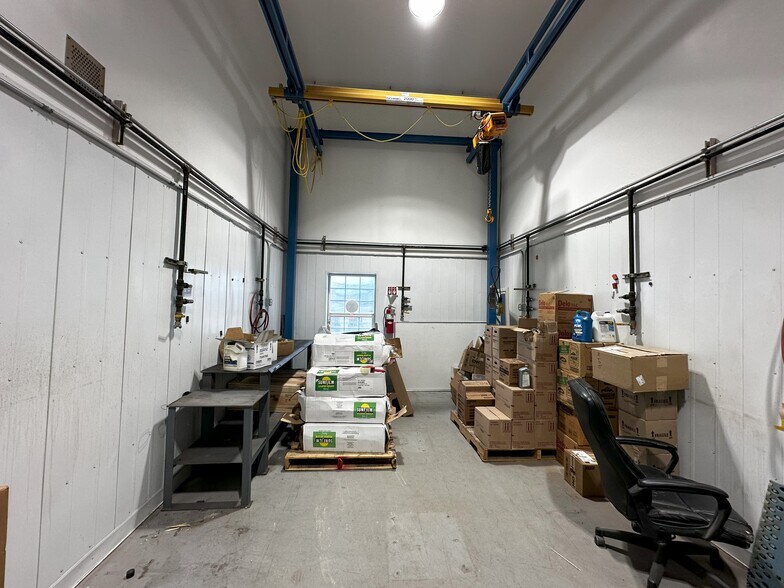 More Photos Of 2630 Van Horn Rd, Fairbanks Warehouse For Sale